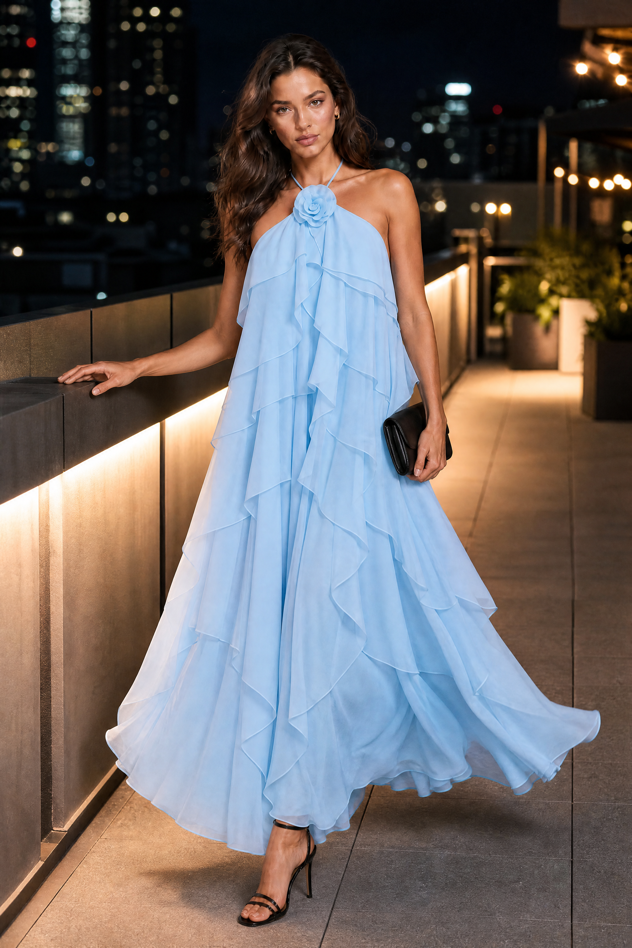 Robe longue dos nu à volants | Variante Bleu - Lifestyle | Lounelle Paris