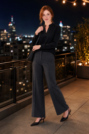 Blouse fluide col en V | Variante Noir - Lifestyle | Lounelle Paris