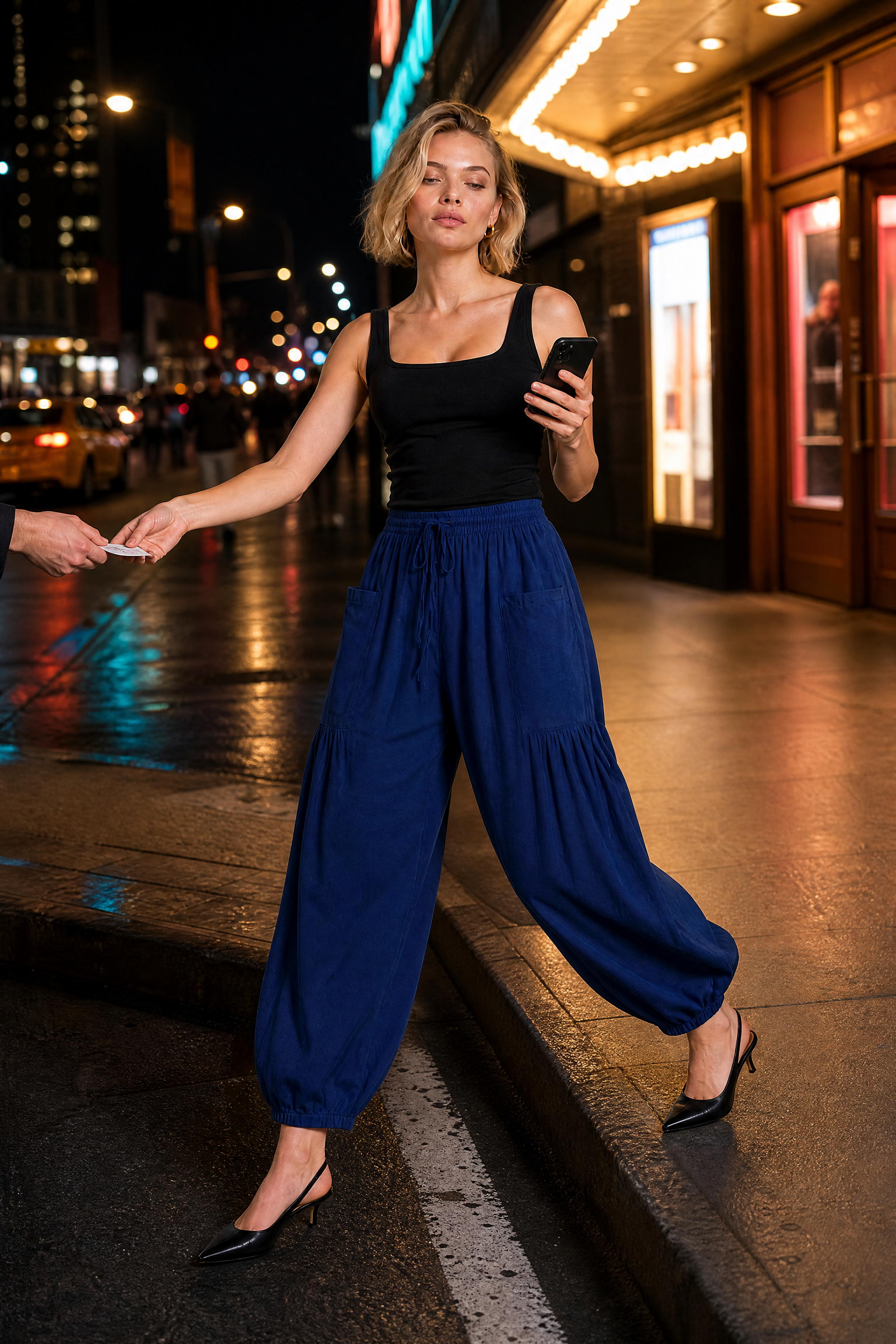 Pantalon large taille haute plissé | Variante Bleu - Lifestyle | Lounelle Paris