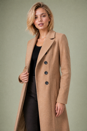Manteau long ceinturé à col tailleur | Vue rapprochée | Lounelle Paris
