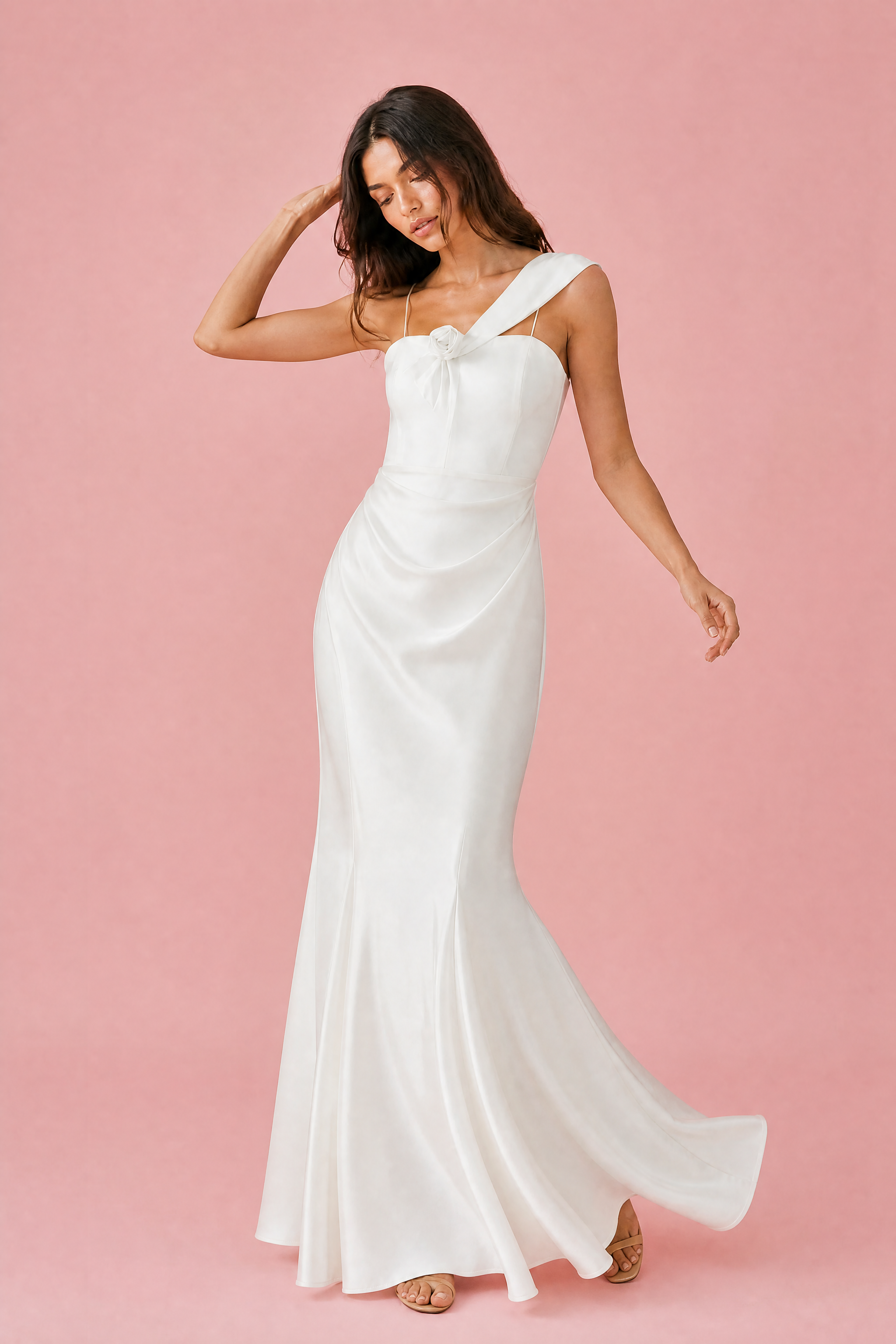 Robe longue blanche asymétrique | Vue en mouvement | Lounelle Paris