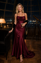 Robe longue bordeaux dos lacé | Deuxième photo lifestyle | Lounelle Paris