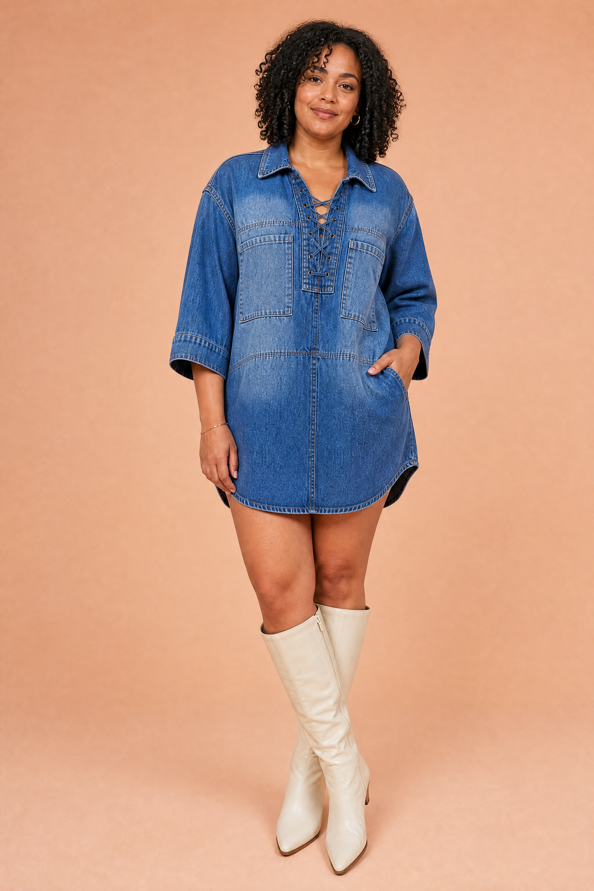 Chemise bleue ample à lacets | Porté sur une autre silhouette | Lounelle Paris