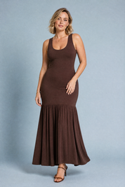 Robe longue marron bretelles larges | Porté sur une autre silhouette | Lounelle Paris