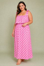 Robe longue rose à pois | Porté sur une silhouette plus ronde | Lounelle Paris