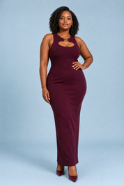 Robe longue bordeaux en maille côtelée | Porté sur une autre silhouette | Lounelle Paris