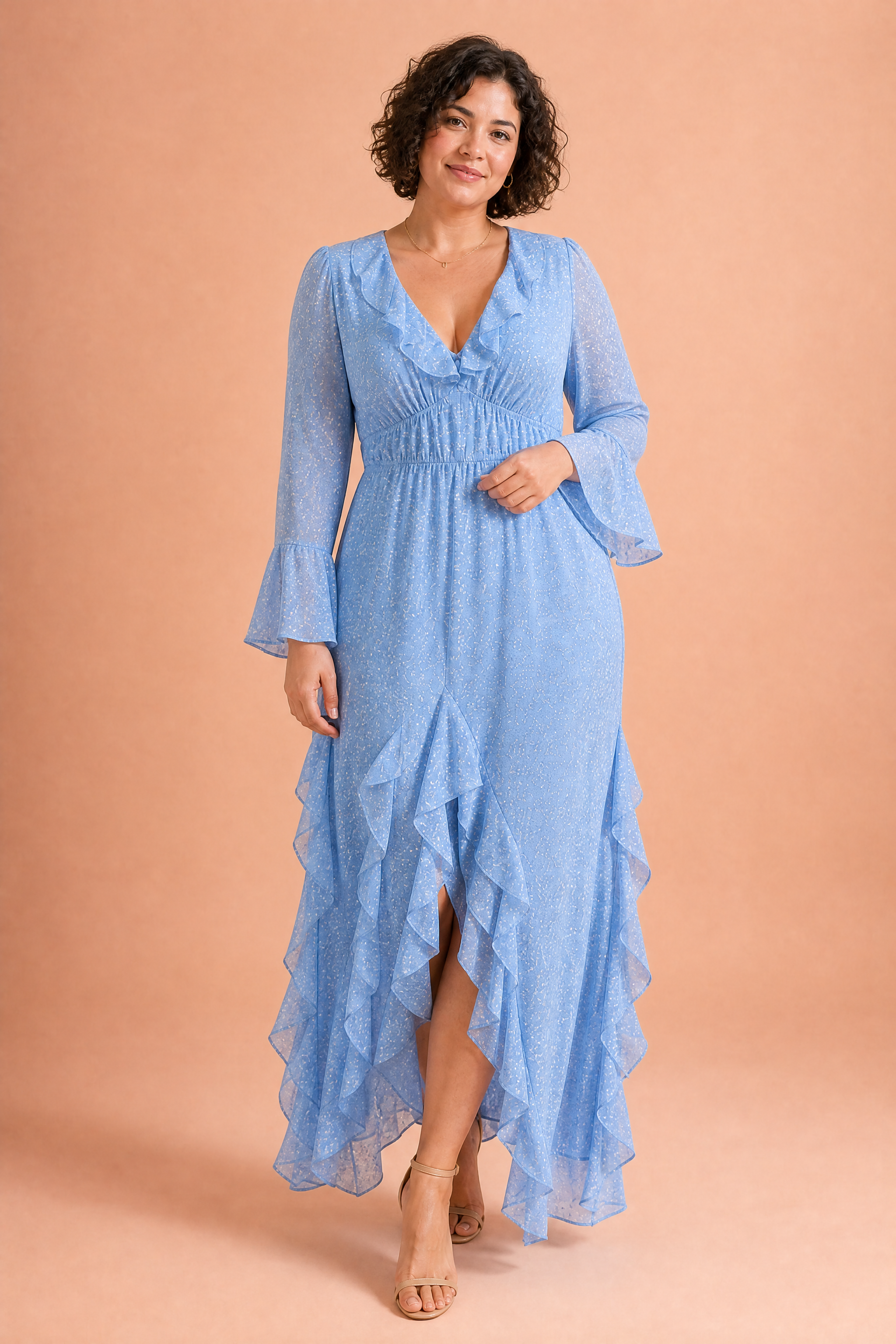 Robe longue bleue à volants | Porté sur une autre silhouette | Lounelle Paris