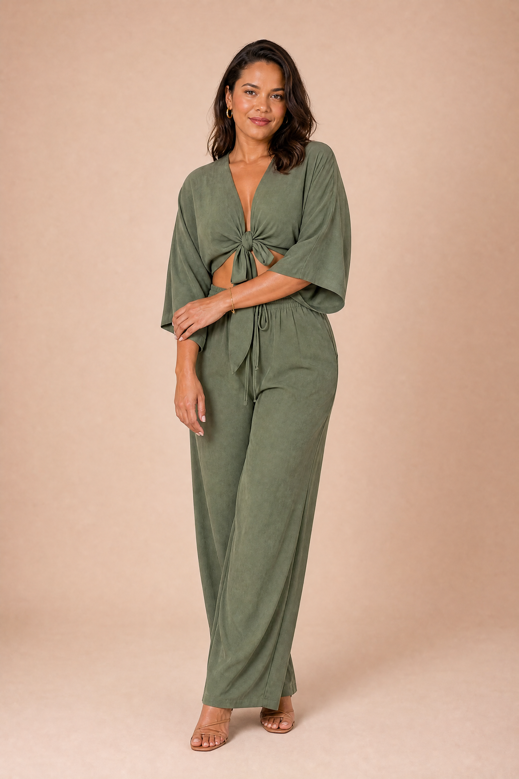 Ensemble crop top noué pantalon large | Porté sur une autre silhouette | Lounelle Paris