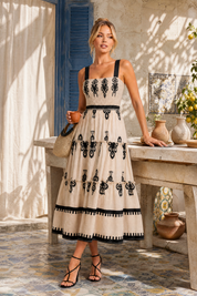 Robe longue abricot imprimée smockée | Photo lifestyle | Lounelle Paris
