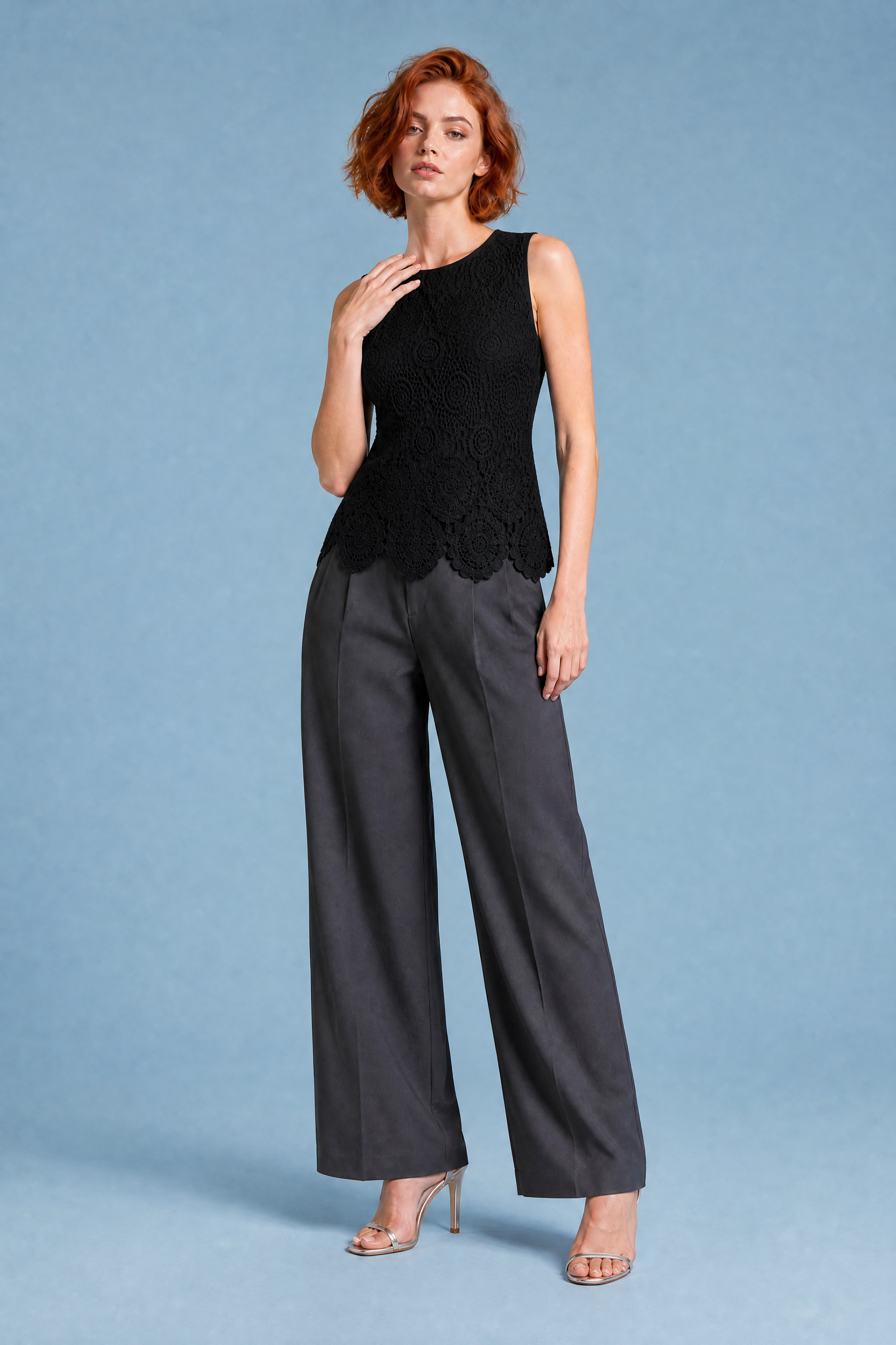 Top en dentelle bretelles larges | Variante Noir | Lounelle Paris
