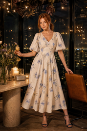 Robe longue écru imprimée col V | Deuxième photo lifestyle | Lounelle Paris