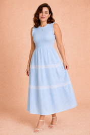 Robe longue rayée smockée | Porté sur une autre silhouette | Lounelle Paris