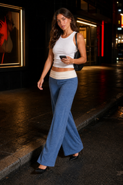 Pantalon large marron taille basse | Variante Bleu - Lifestyle | Lounelle Paris