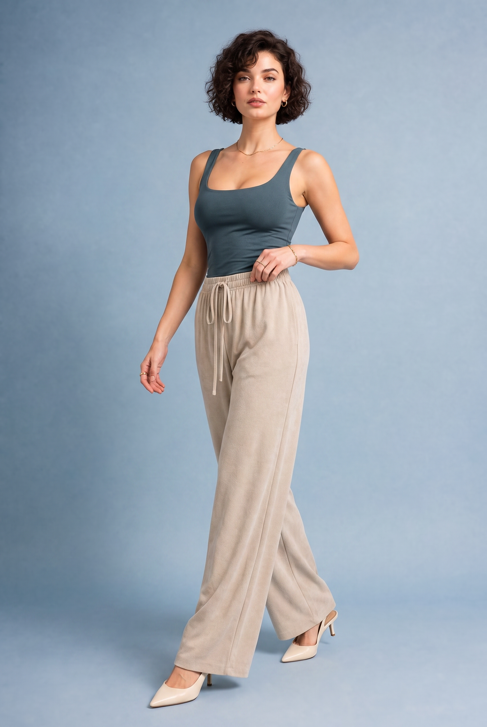 Pantalon large fluide à cordon | Vue en mouvement | Lounelle Paris