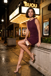 Robe sans manches drapée asymétrique | Variante Bordeaux - Lifestyle | Lounelle Paris