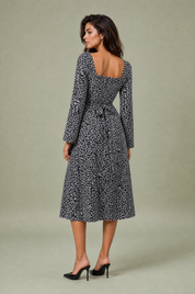 Robe noire à fleurs dos ouvert | Vue de dos | Lounelle Paris