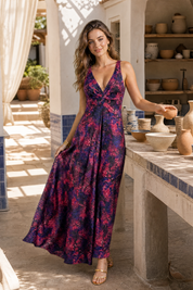 Robe longue décolleté dos nu | Photo lifestyle | Lounelle Paris