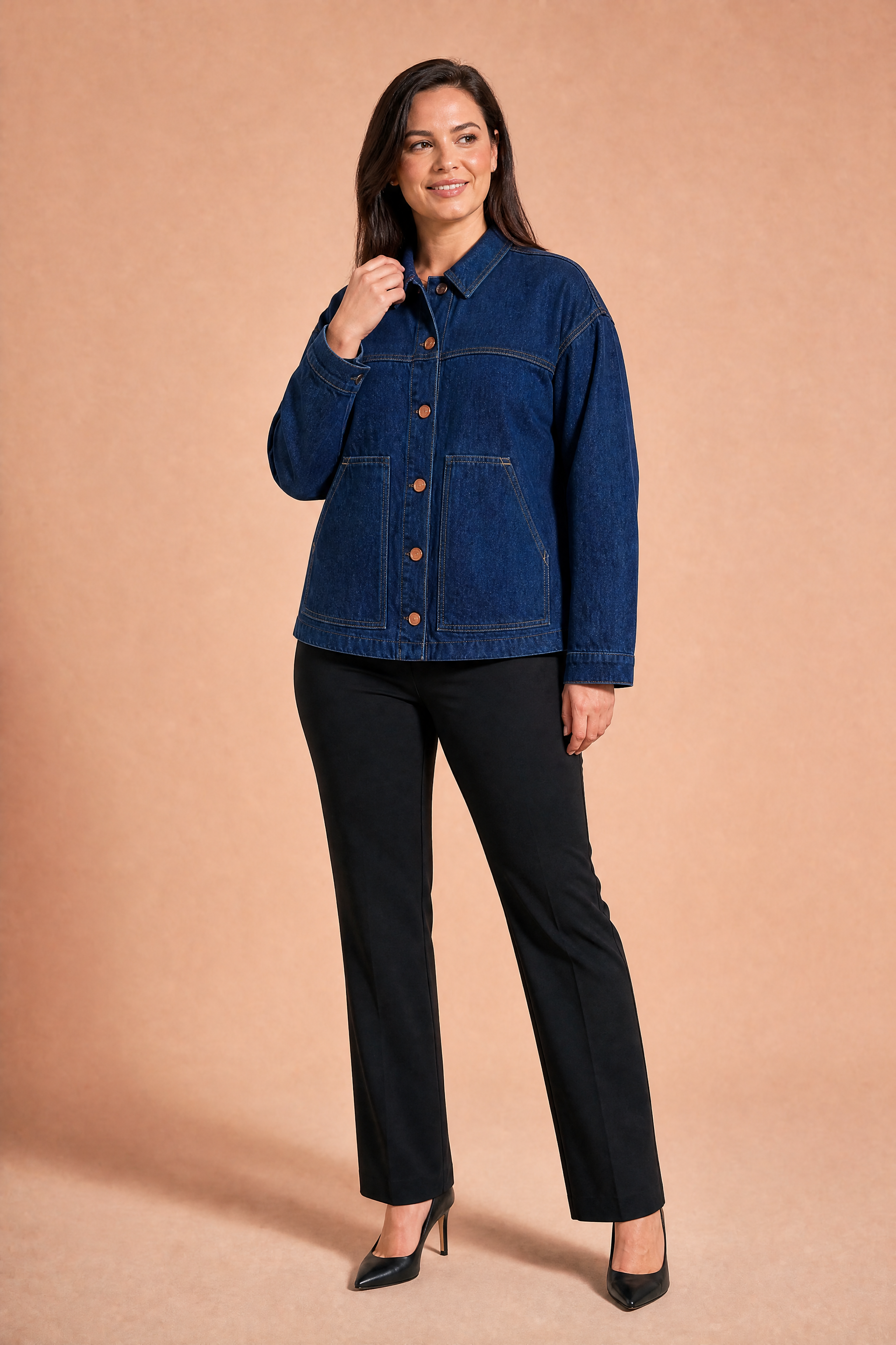 Veste en jean bleu foncé ample | Porté sur une autre silhouette | Lounelle Paris
