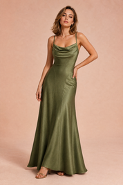 Robe longue vert militaire dos lacé | Vue de face | Lounelle Paris