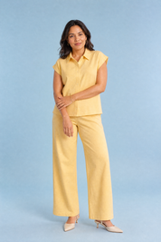 Ensemble jaune pâle ample col chemise | Porté sur une autre silhouette | Lounelle Paris