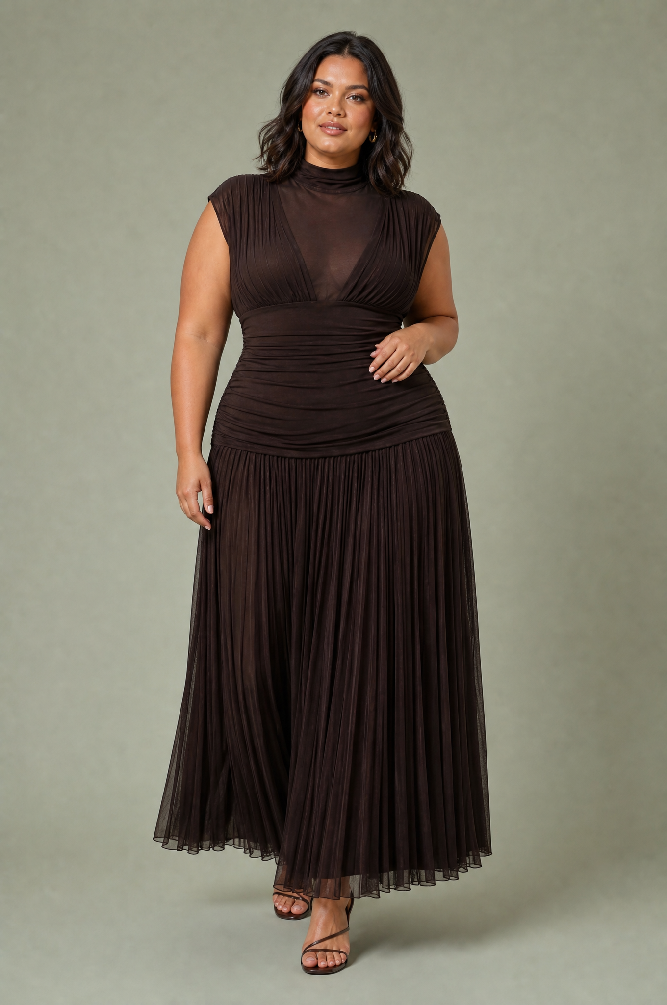 Robe longue marron col maille | Porté sur une silhouette plus ronde | Lounelle Paris