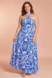 Robe longue bleue col halter dos nu | Porté sur une autre silhouette | Lounelle Paris