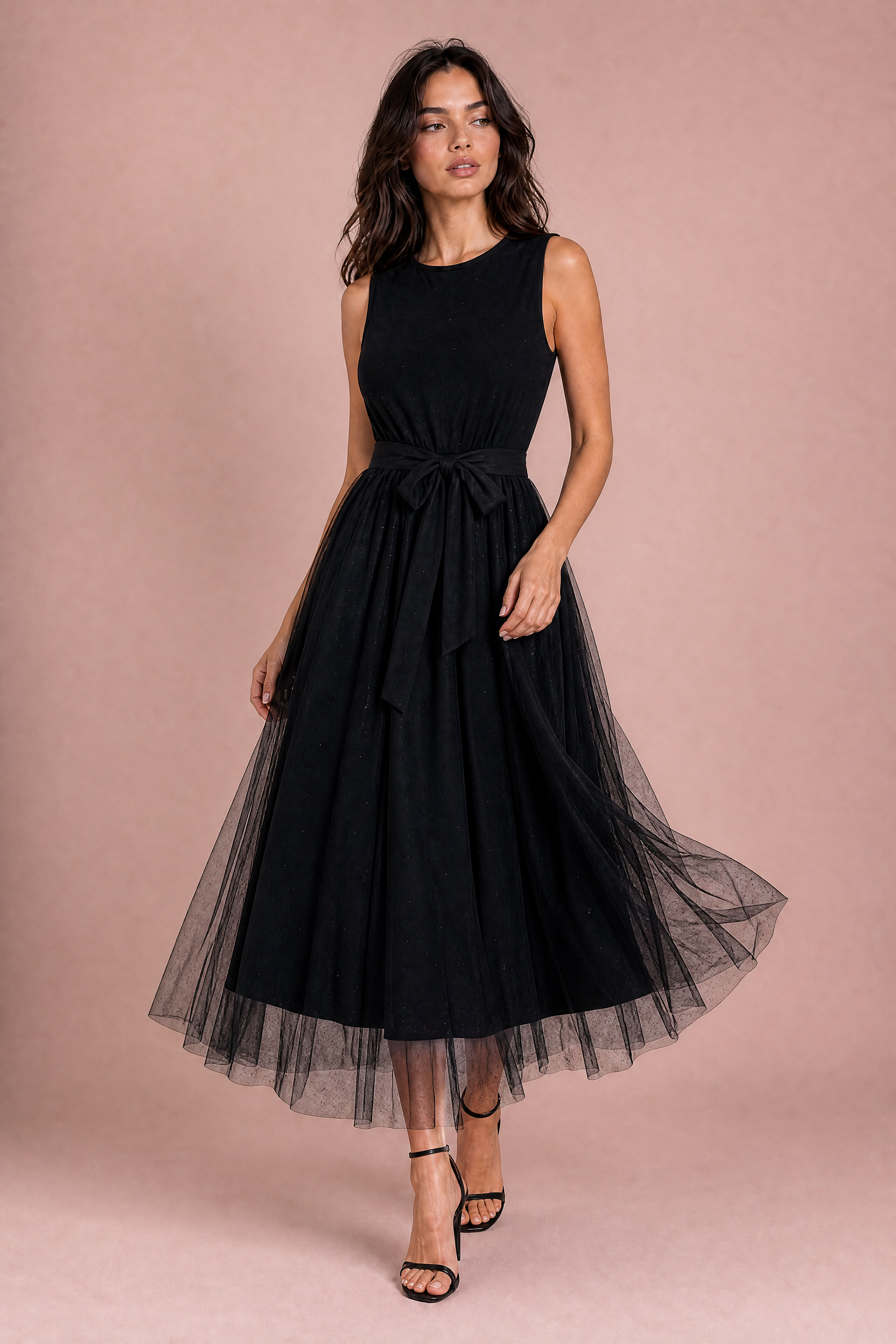 Robe longue noire tulle taille nouée | Vue en mouvement | Lounelle Paris