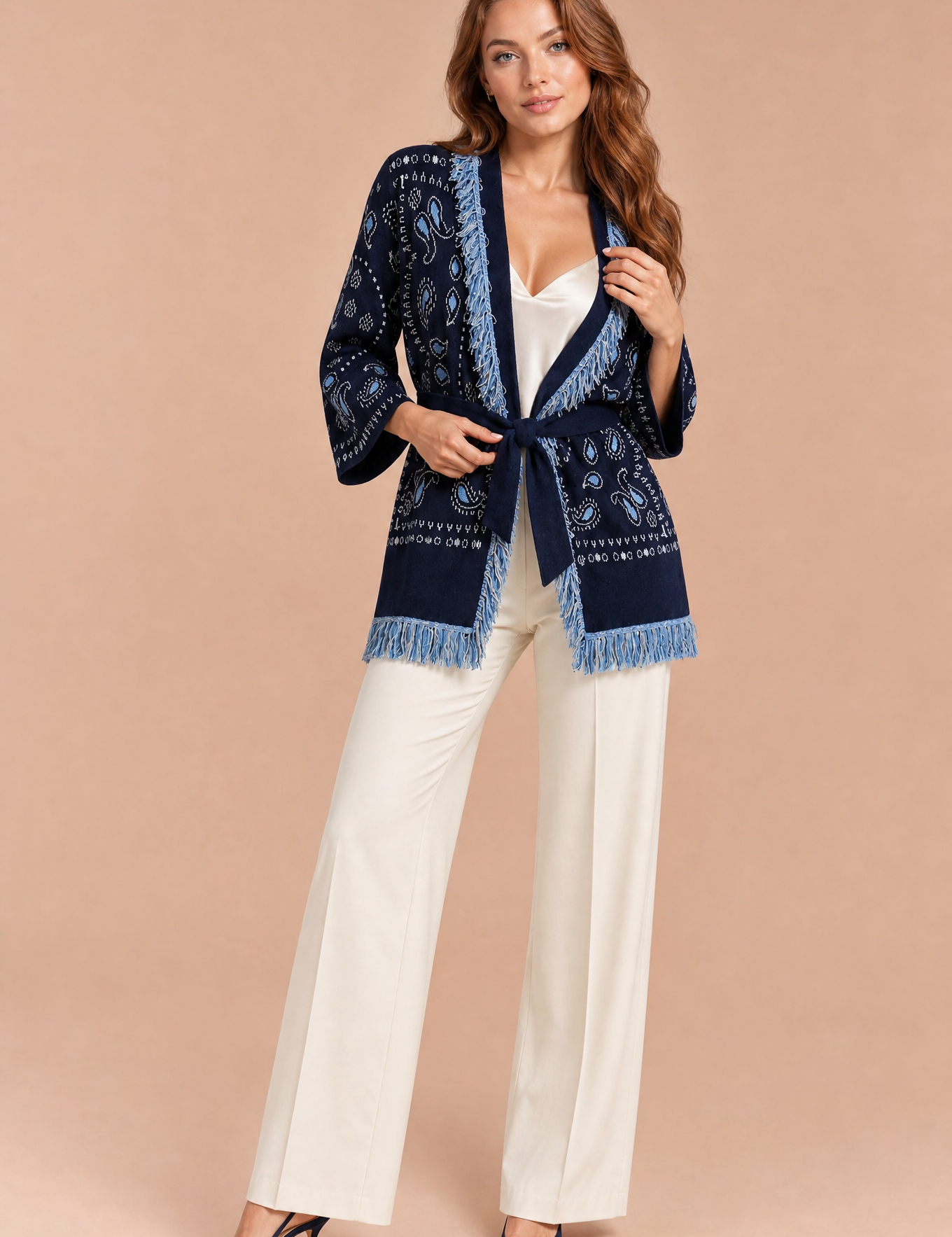 Gilet bleu marine col V franges | Vue de face | Lounelle Paris