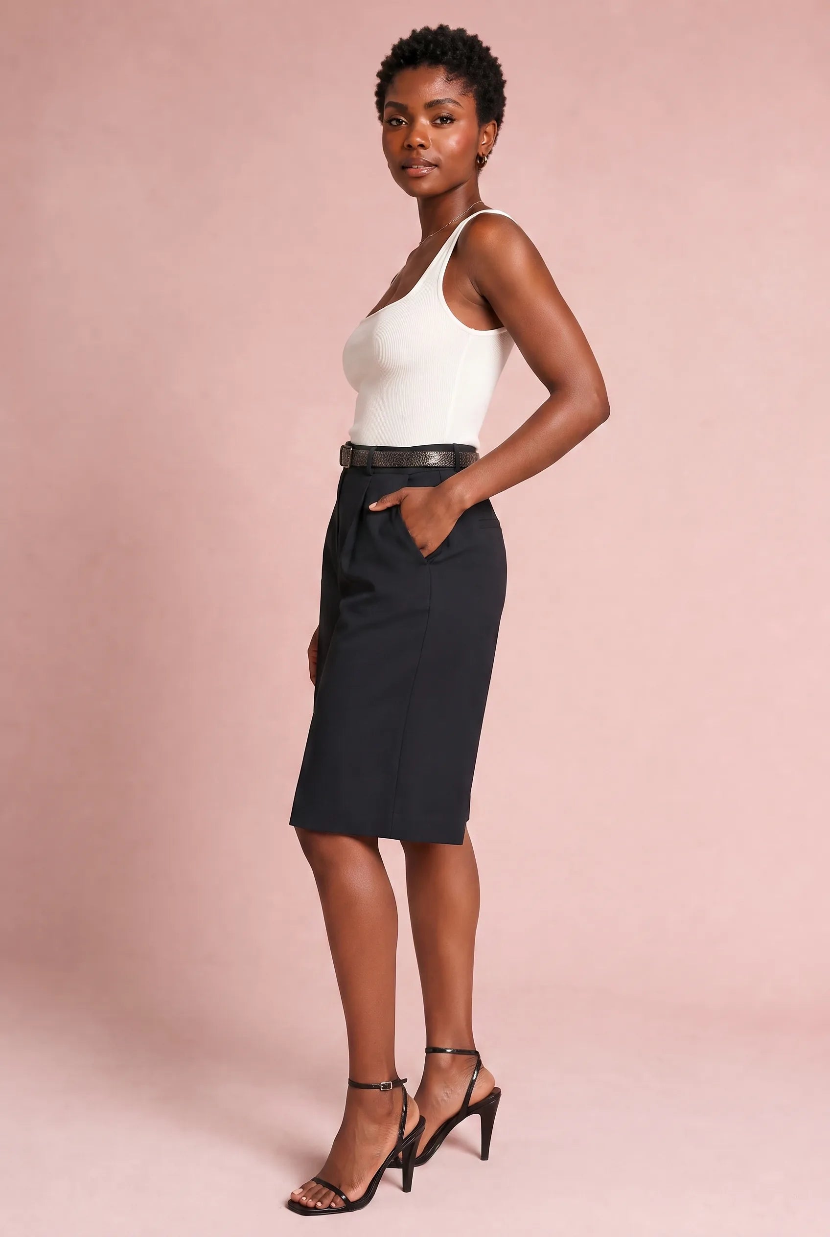 Bermuda ample à ceinture | Vue de profil | Lounelle Paris