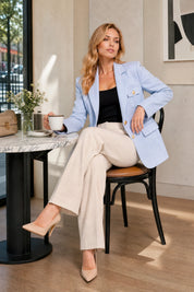 Blazer oversize double boutonné | Variante Bleu clair - Lifestyle | Lounelle Paris