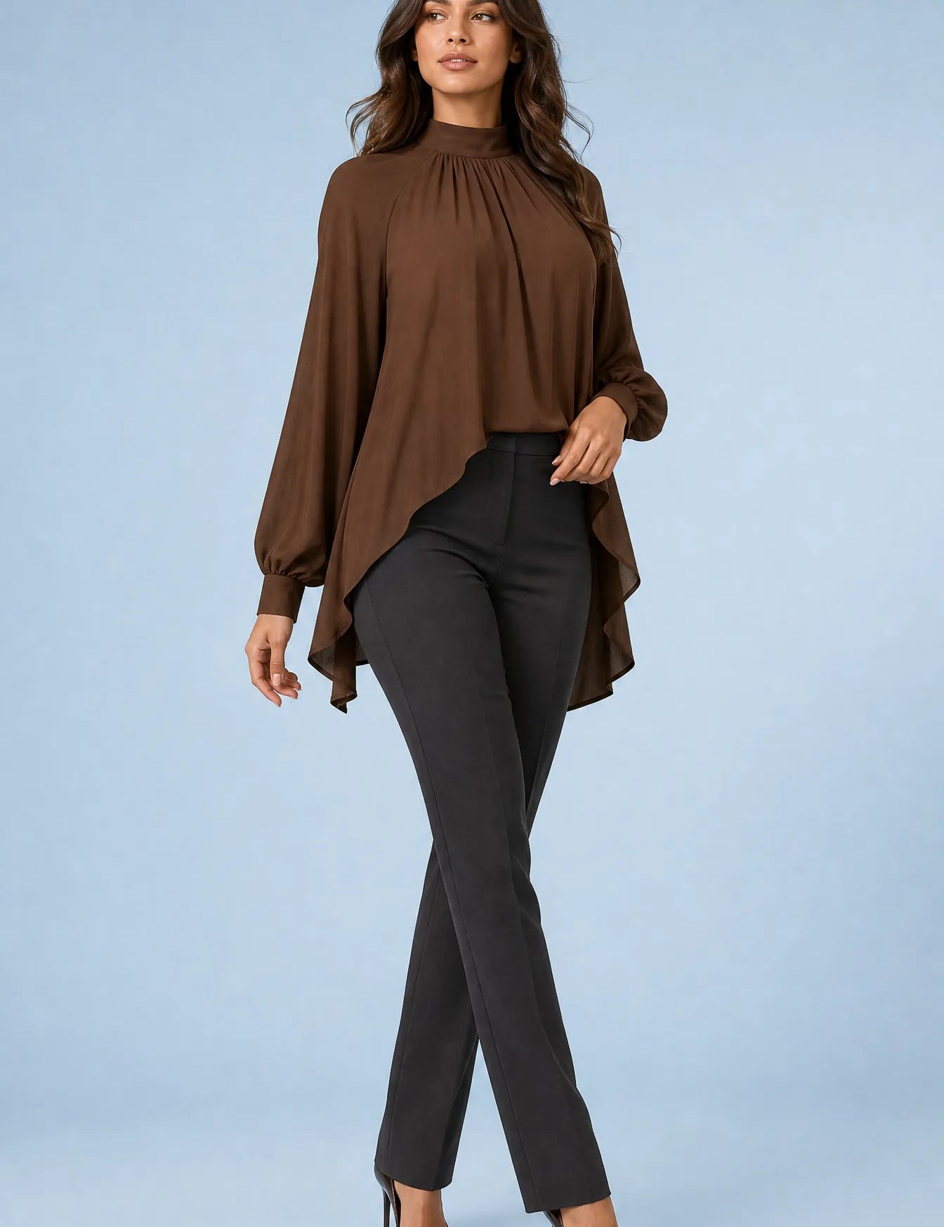 Blouse marron col montant asymétrique | Vue de face | Lounelle Paris
