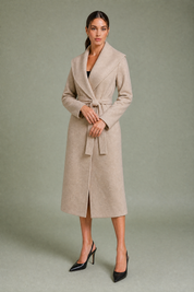 Manteau long col châle ceinturé | Variante Beige | Lounelle Paris