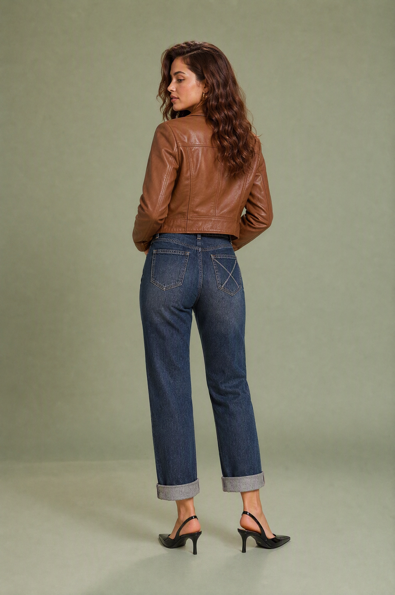 Jean mom bleu foncé taille haute coupe droite | Vue de dos | Lounelle Paris