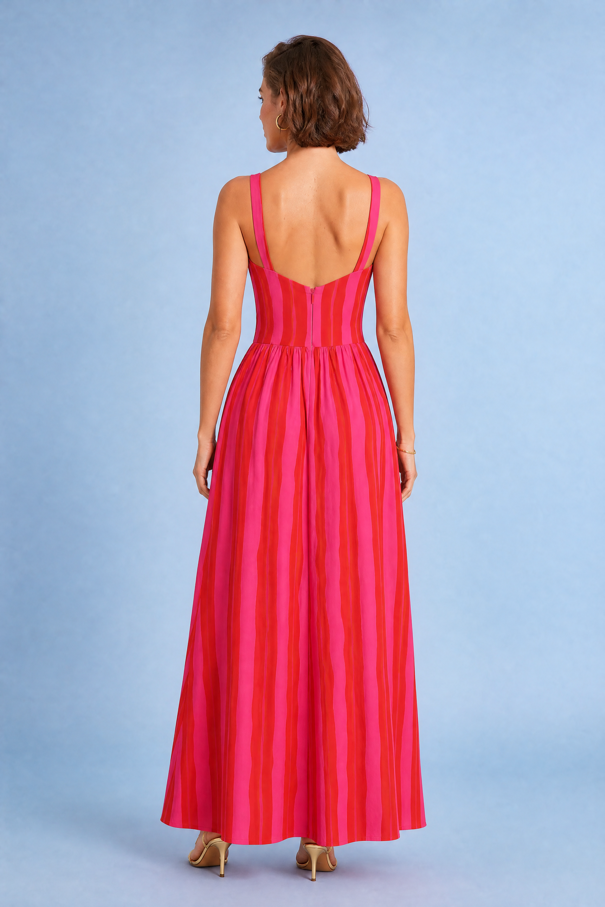 Robe longue rose rayée dos ouvert | Vue de dos | Lounelle Paris