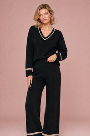 Ensemble pantalon noir bordures contrastées | Vue rapprochée | Lounelle Paris