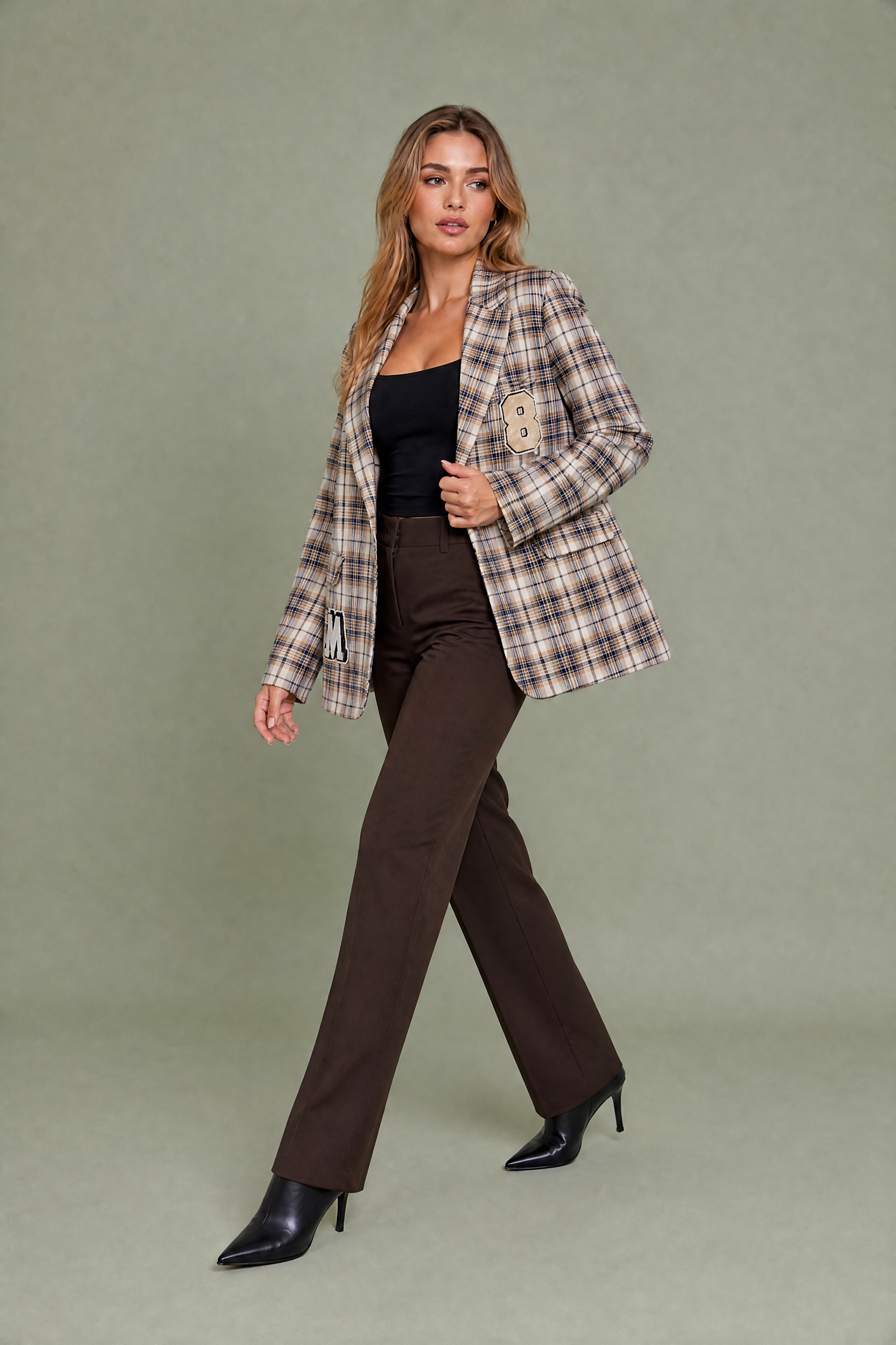 Blazer marron à carreaux | Vue en mouvement | Lounelle Paris
