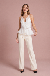 Top à bretelles à volants et fleur | Variante Blanc | Lounelle Paris
