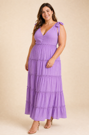 Robe longue violette à bretelles | Porté sur une silhouette plus ronde | Lounelle Paris