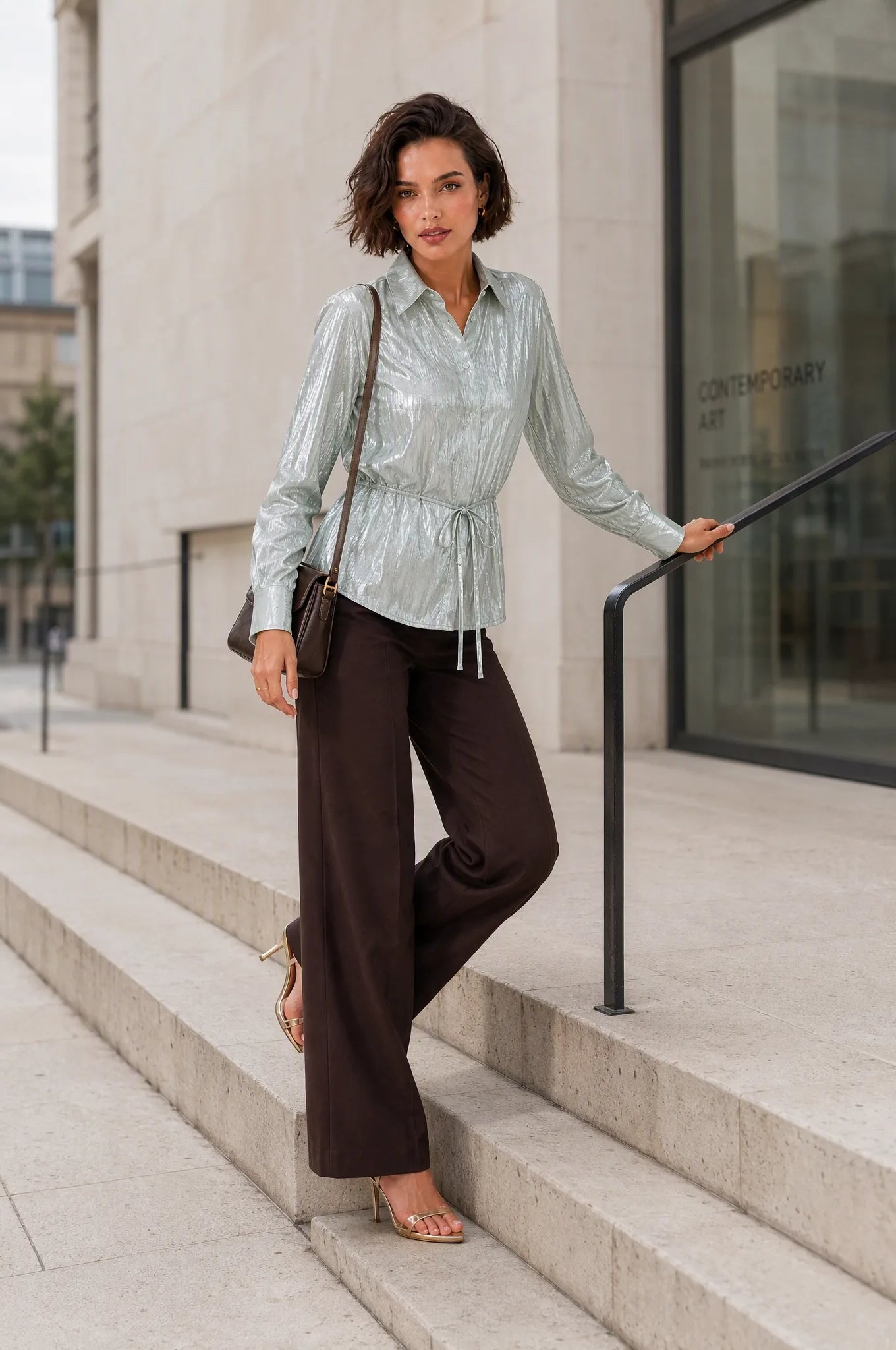 Chemise métallisée à ceinture | Variante Vert - Lifestyle | Lounelle Paris