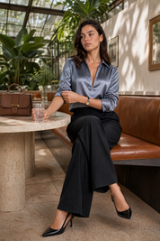Chemise fluide col V | Photo lifestyle | Lounelle Paris