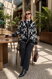 Gilet jacquard col montant | Photo lifestyle | Lounelle Paris