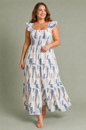 Robe longue écru imprimé floral encolure carrée | Porté sur une silhouette plus ronde | Lounelle Paris