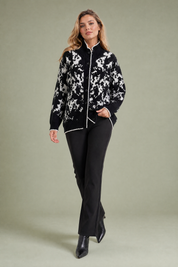 Gilet jacquard col montant | Vue en mouvement | Lounelle Paris