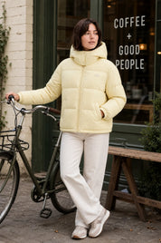 Doudoune matelassée à capuche | Variante Jaune - Lifestyle | Lounelle Paris