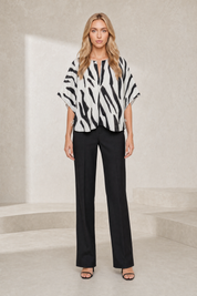 Blouse ample imprimé zébré col fendu | Lounelle Paris