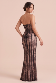 Robe bustier en dentelle dos lacé vue arrière du produit