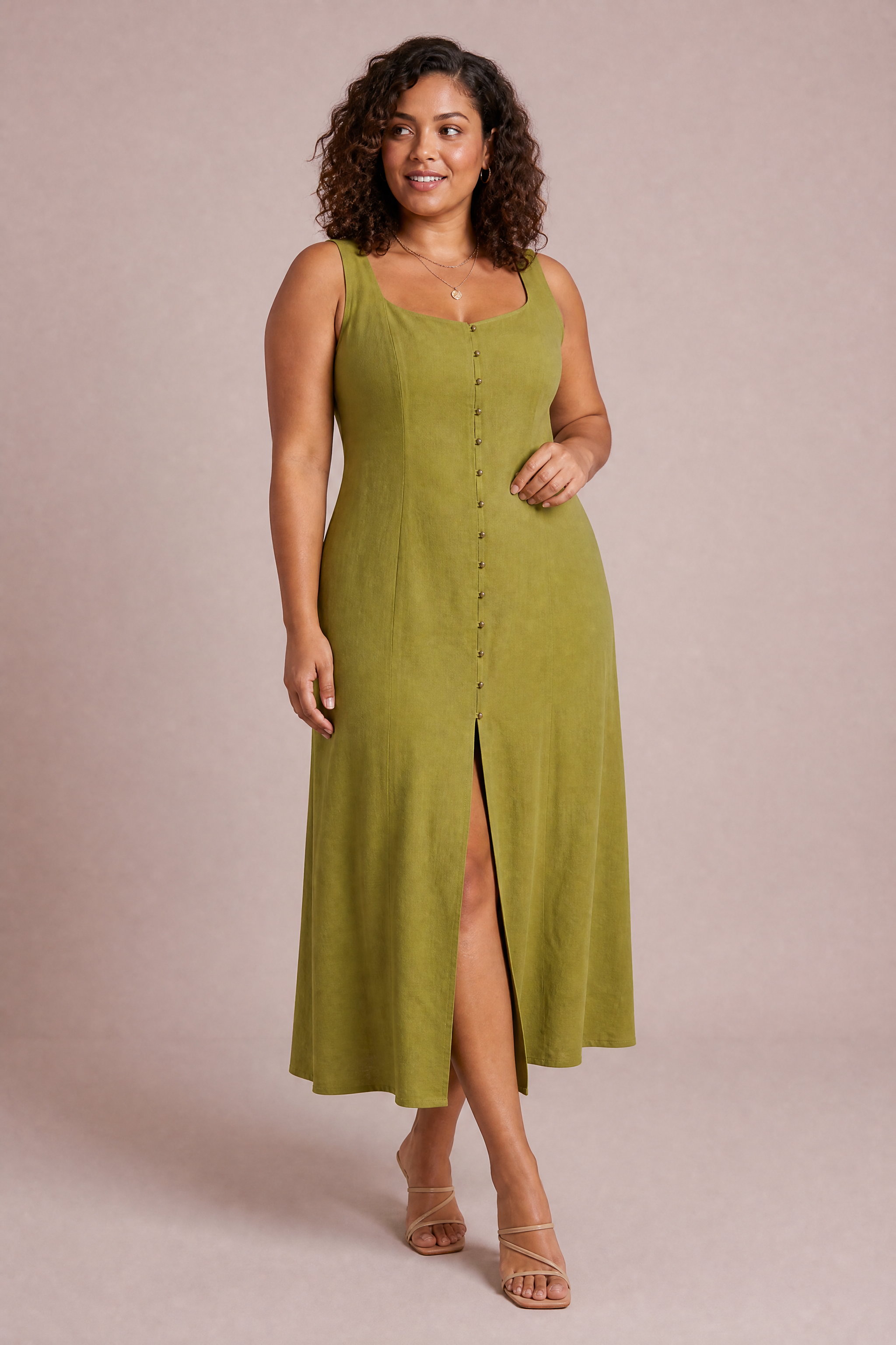 Robe midi à encolure carrée | Porté sur une autre silhouette | Lounelle Paris