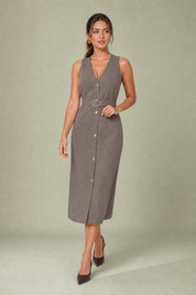 Robe midi col V ceinturée | Vue en mouvement | Lounelle Paris