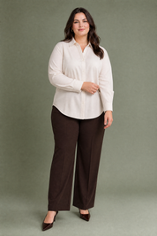 Chemise fluide à col chemise | Porté sur une silhouette plus ronde | Lounelle Paris