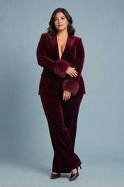 Ensemble velours bordeaux pantalon large | Porté sur une silhouette plus ronde | Lounelle Paris
